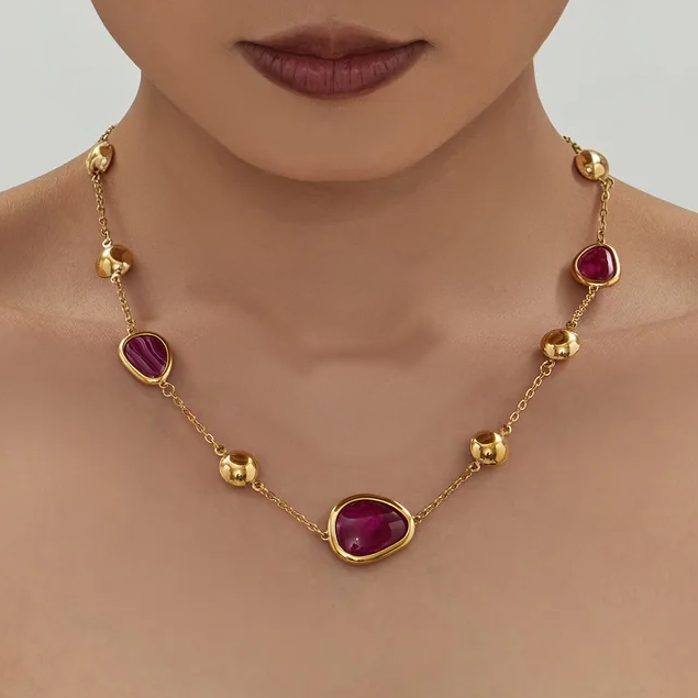 Rouge Elegance Necklace For Women - 18K Gold Plated