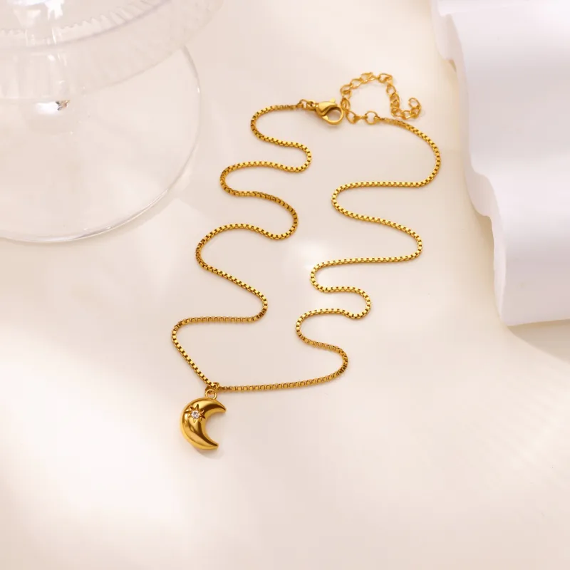 Luna Star Necklace For Women - 18K Gold Plated