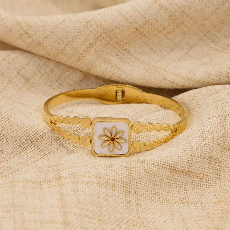 Daisy Square Bangle for Women -18K Gold Plated