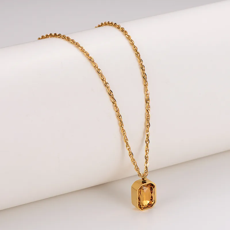 Amber Halo Necklace For Women - 18K Gold Plated