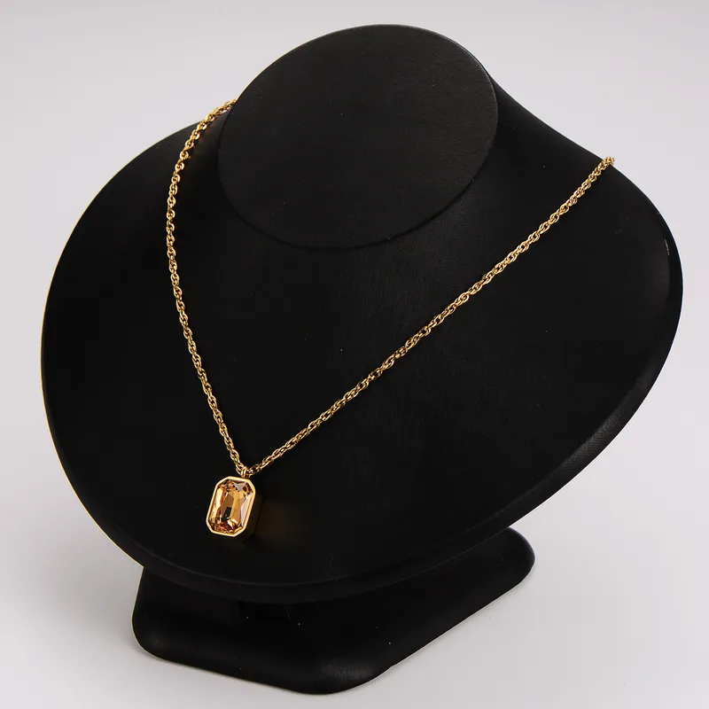 Amber Halo Necklace For Women - 18K Gold Plated